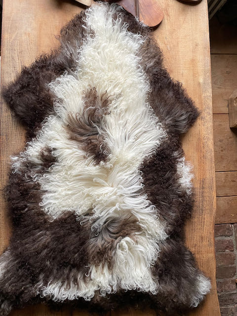 Tibetan sheepskin (exclusive)