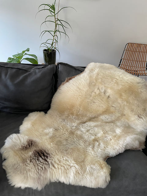 Creme kleurig XL schapenvacht