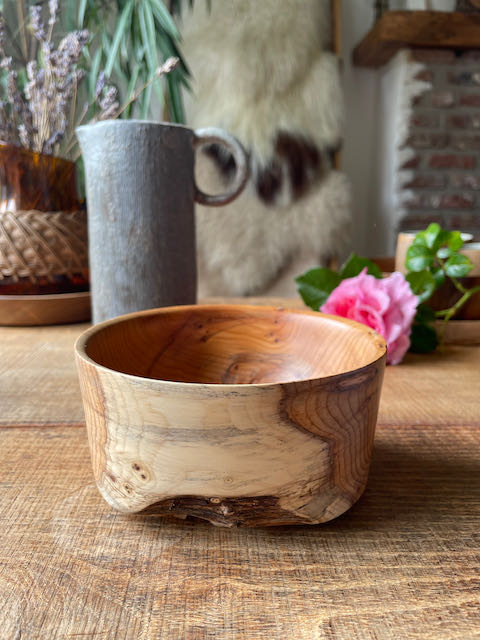 Bowl in yew wood