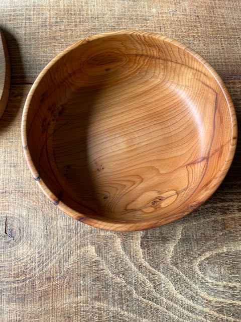 Bowl in yew wood