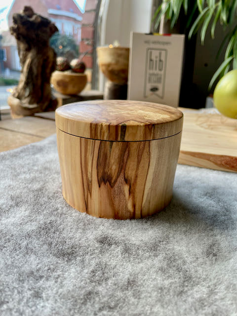Potje/ urne in spalted paardenkastanjehout - Petit Patsy