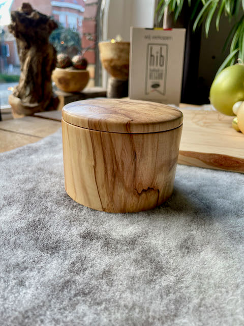 Potje/ Urne in spalted paardenkastanje - Petit Patsy