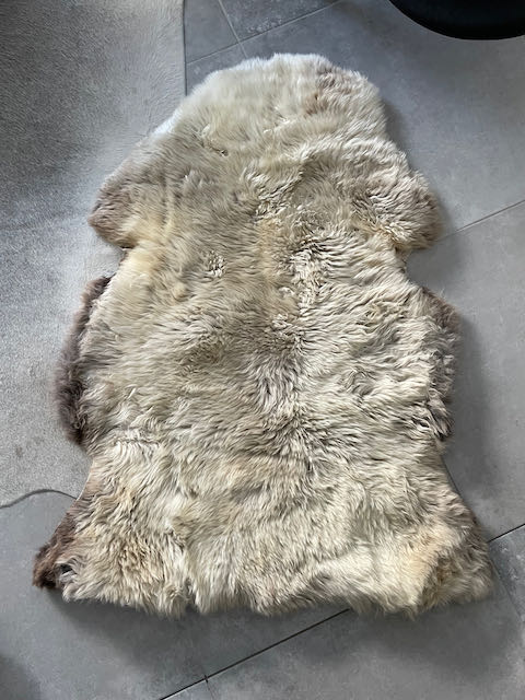 Beige/taupe schapenvacht XL