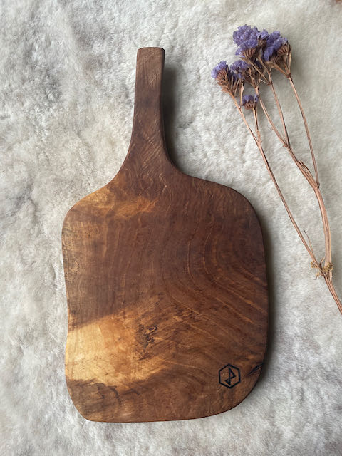 Tapas- snijplankje in notelaarhout