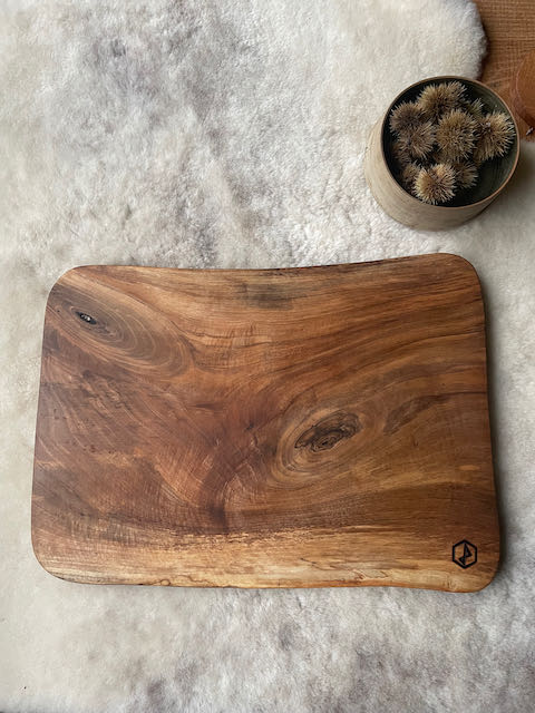 Snij- serveerplank in notelaarhout