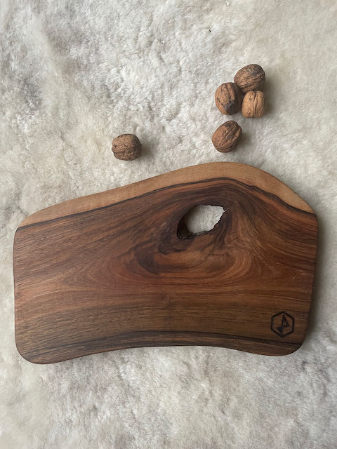 Serveerplankje in notelaarhout