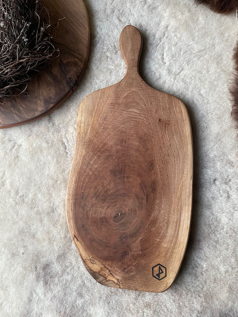 Tapas/ snijplank in notelaarhout