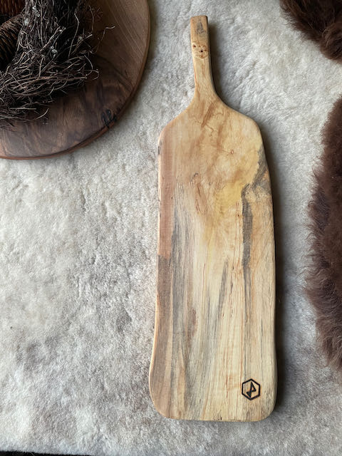 Tapas/ snijplank in gevuurde wilde kastanje