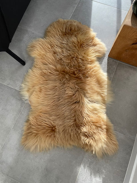 Camel large- XL schapenvacht