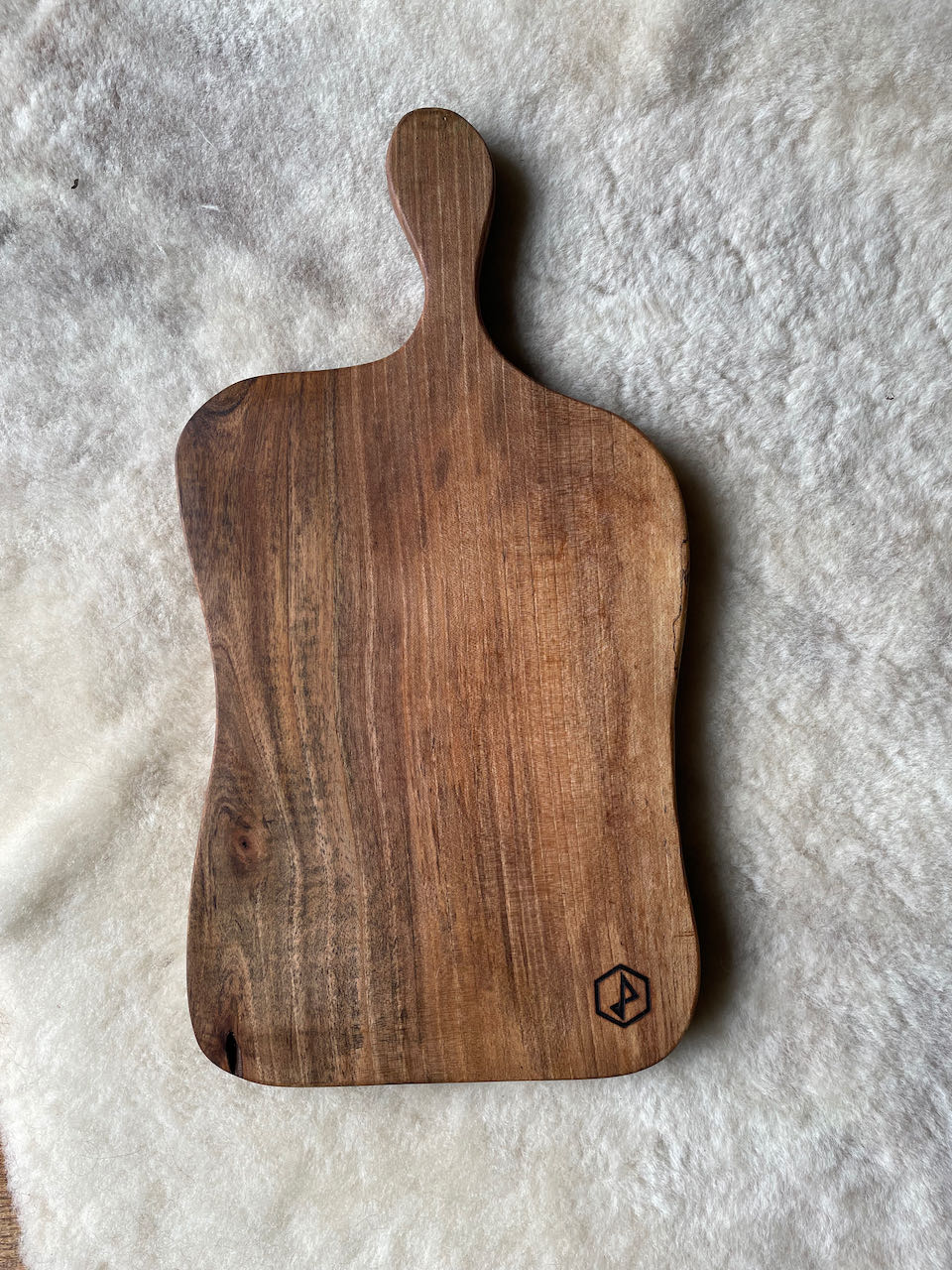 Tapas- snijplank in notelaarhout