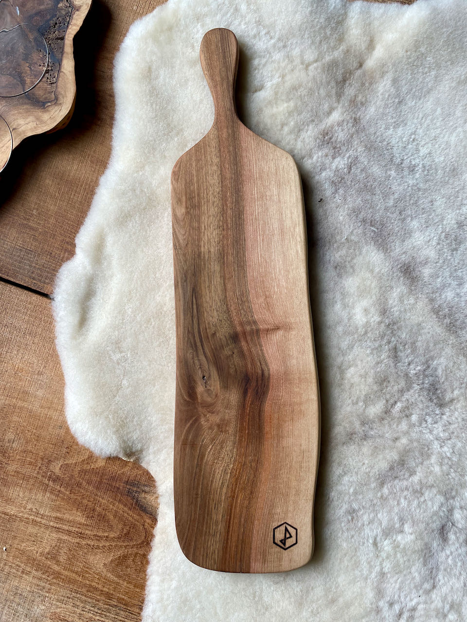 Tapas- snijplank in notelaarhout