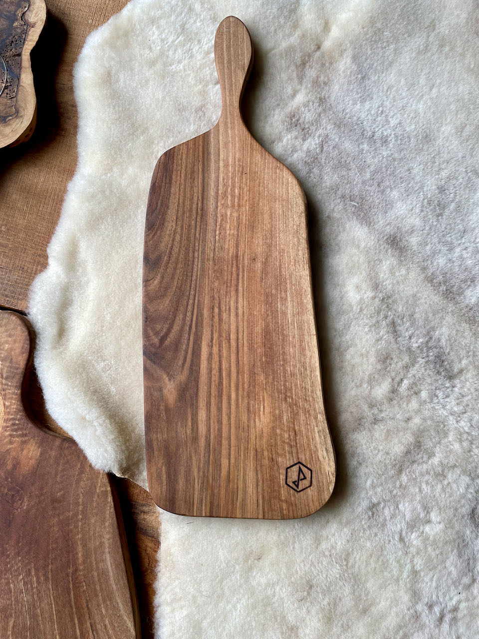 Tapas- snijplank in notelaarhout