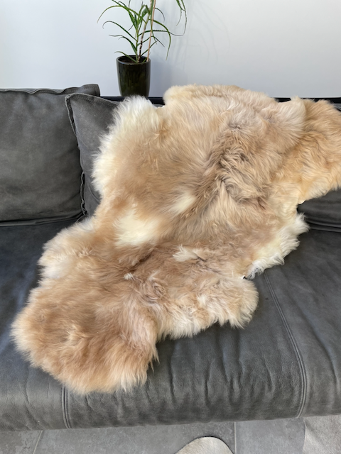 XL gevlekt beige schapenvacht