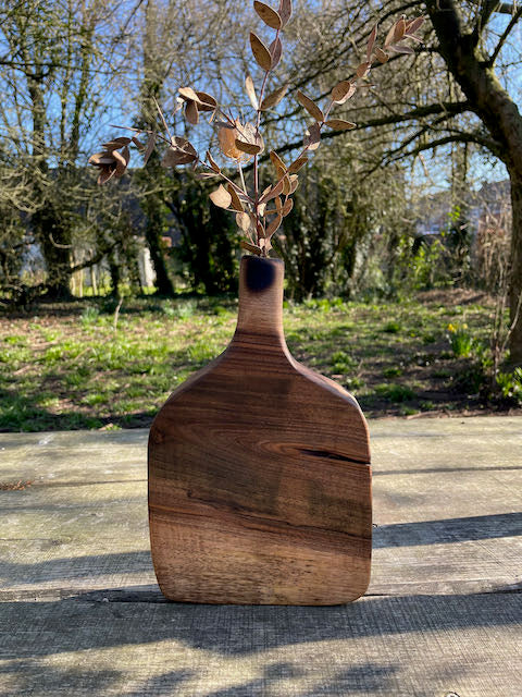 Vase pour fleurs séchées. Technique Shou Sugi Ban.