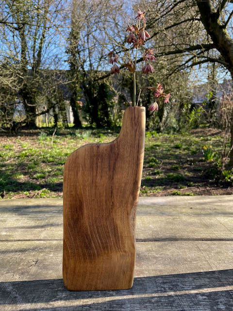 Vase pour fleurs séchées. Technique Shou Sugi Ban.